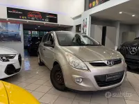 Usata Hyundai i20 78 CV (57 kW) 2011 Grigio Utilitaria