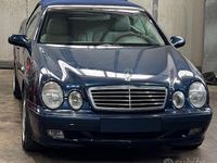 Usata Mercedes CLK200 136 CV (100 kW) 1999 Blu Cabrio