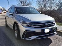 Usata VW Tiguan R-line 150 CV (110 kW) 2023 Argento SUV