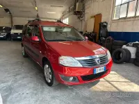 Usata Dacia Logan MCV 82 CV (60 kW) 2011 Rosso Station wagon