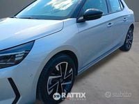 Usata Opel Corsa 110 CV (80 kW) 2025 Crystal silver Utilitaria