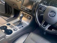 Usata VW Touareg 240 CV (176 kW) 2015 Grigio SUV