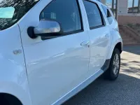 Usata Dacia Duster Lauréate 109 CV (80 kW) 2014 Bianco SUV