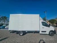 Usata Renault Master 145 CV (106 kW) 2023 Bianco Monovolume