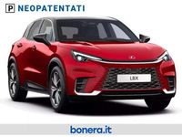 Nuova Lexus LBX 136 CV (100 kW) 2026 Emotional red / black SUV