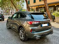 Usata Ford Kuga ST-Line 120 CV (88 kW) 2022 Grigio SUV