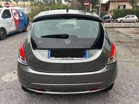 Usata Lancia Ypsilon Silver 69 CV (50 kW) 2018 Nero Utilitaria