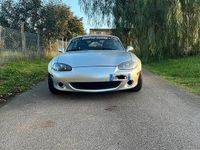 Usata Mazda MX5 146 CV (107 kW) 2002 Grigio Cabrio