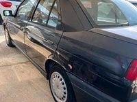 Usata Alfa Romeo 155 116 CV (85 kW) 1995 Nero Berlina