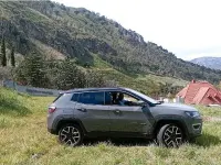 Usata Jeep Compass 140 CV (102 kW) 2019 Grigio SUV