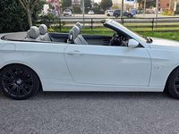 Begagnad BMW 325 Cabriolet 197 HK (144 kW) 2008 Vit Cab
