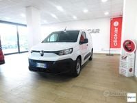 Usata Citroën Berlingo 101 CV (74 kW) 2025 Bianco Monovolume