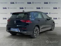Usata VW Golf VIII Life 116 CV (85 kW) 2023 Nero Berlina