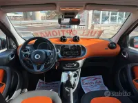 Usata Smart ForFour Passion 71 CV (52 kW) 2015 Rosso Utilitaria