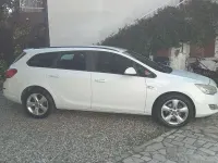 Usata Opel Astra 110 CV (80 kW) 2012 Bianco Station wagon