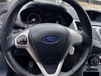 Usata Ford Fiesta Titanium 68 CV (50 kW) 2009 Blu Utilitaria