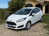 Usata Ford Fiesta Titanium 96 CV (70 kW) 2014 Bianco Utilitaria