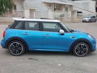 Usata Mini Cooper D 116 CV (85 kW) 2016 Blu/azzurro Utilitaria