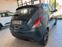 Usata Lancia Ypsilon Gold 69 CV (50 kW) 2023 Blu Utilitaria