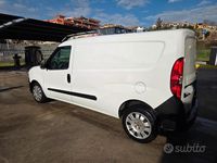 Usata Fiat Doblò 119 CV (87 kW) 2011 Bianco Monovolume