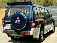 Usata Mitsubishi Pajero 125 CV (91 kW) 1997 Blu/azzurro SUV