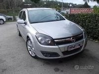 Usata Opel Astra 101 CV (74 kW) 2007 Marrone Berlina