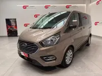 Usata Ford Tourneo Custom Titanium 185 CV (136 kW) 2022 Grigio Furgone