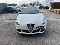 Usata Alfa Romeo Giulietta Business 105 CV (77 kW) 2013 Bianco Utilitaria