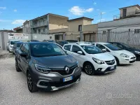 Usata Renault Captur 110 CV (80 kW) 2018 Grigio SUV