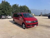Usata VW Caravelle 150 CV (110 kW) 2019 Rosso Monovolume