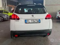 Usata Peugeot 2008 99 CV (72 kW) 2017 Bianco SUV