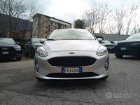 Usata Ford Fiesta 85 CV (62 kW) 2019 Grigio Utilitaria