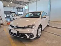 Usata VW Polo Style 95 CV (69 kW) 2022 Beige Utilitaria