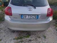 Usata Toyota Auris 90 CV (66 kW) 2009 Grigio Berlina