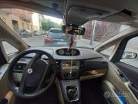 Usata Lancia Musa 69 CV (50 kW) 2006 Grigio Monovolume