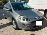 Usata Fiat Punto Young 75 CV (55 kW) 2014 Grigio Utilitaria