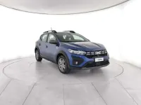 Usata Dacia Sandero Expression 101 CV (74 kW) 2023 Blu iron Berlina
