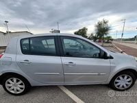 Usata Renault Clio III 90 CV (66 kW) 2012 Grigio Berlina