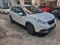 Usata Peugeot 2008 Active 68 CV (50 kW) 2015 Bianco SUV