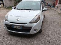 Usata Renault Clio II 75 CV (55 kW) 2010 Bianco Utilitaria