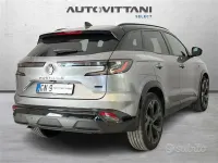 Usata Renault Austral Techno 200 CV (147 kW) 2023 Grigio scuro SUV