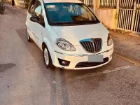Usata Lancia Musa 95 CV (69 kW) 2011 Bianco Monovolume