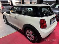 Usata Mini Cooper D Hype 115 CV (84 kW) 2016 Beige Utilitaria