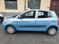Usata Kia Picanto 61 CV (44 kW) 2007 Blu Utilitaria