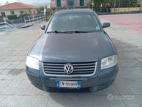 Usata VW Passat 110 CV (80 kW) 2004 Grigio Berlina