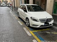 Usata Mercedes B180 109 CV (80 kW) 2012 Bianco Monovolume