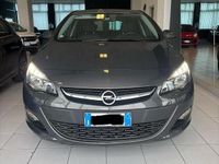 Usata Opel Astra Cosmo 110 CV (80 kW) 2014 Grigio Berlina