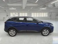 Usata Peugeot 3008 Business-Line 130 CV (95 kW) 2019 Bluazzurro SUV
