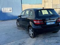 Usata Mercedes B150 95 CV (69 kW) 2006 Nero Monovolume