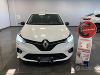 Usata Renault Clio V Initiale Paris 101 CV (74 kW) 2022 Bianco Berlina